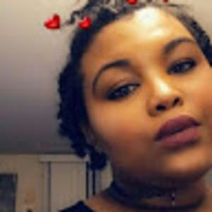 Meet your Posher, Yasmine